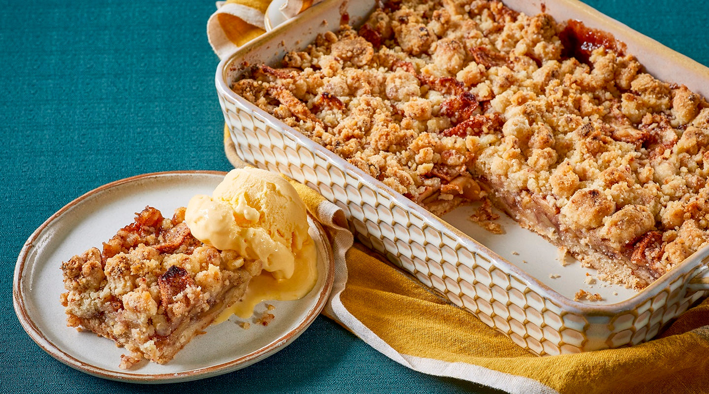 Cheddar Apple Pie Bars