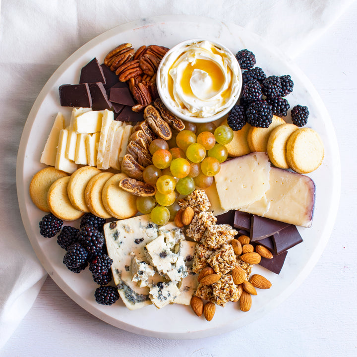 Organic Hummus with Caramelized Onions